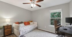6388 NW Sioux Drive, Parkville, MO 64152