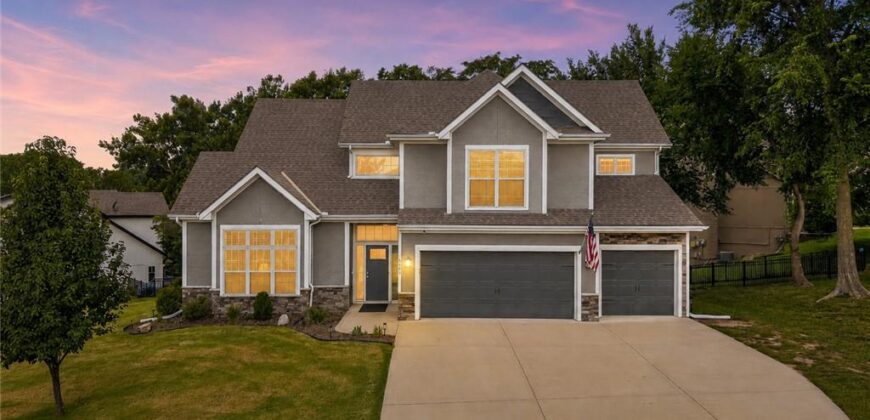 6388 NW Sioux Drive, Parkville, MO 64152