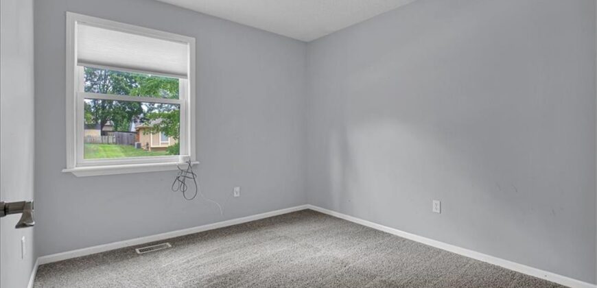 8209 NW 79th Terrace, Kansas City, MO 64152