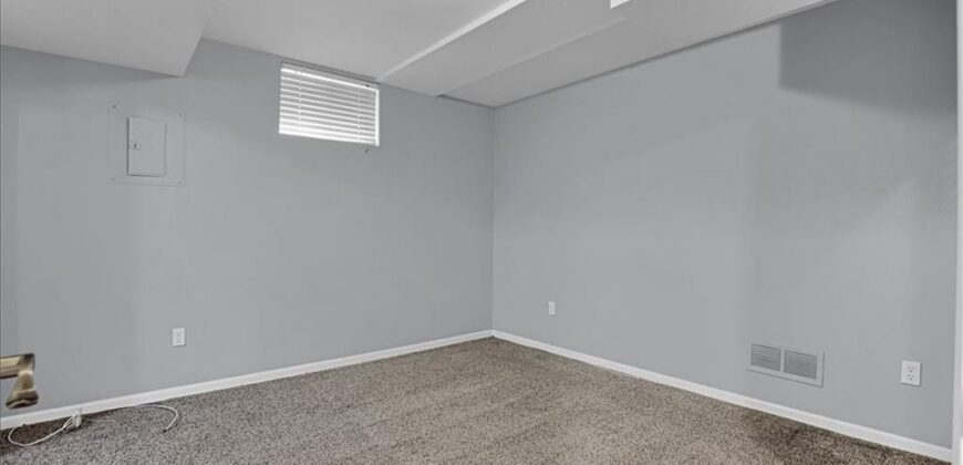 8209 NW 79th Terrace, Kansas City, MO 64152
