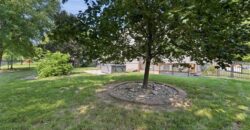 8808 N Oxford Avenue, Kansas City, MO 64157