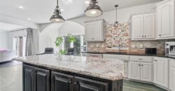 8808 N Oxford Avenue, Kansas City, MO 64157