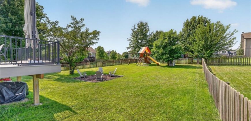 10820 N Smalley Court, Kansas City, MO 64157