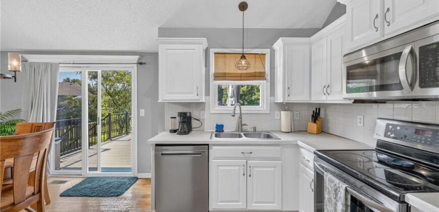 10820 N Smalley Court, Kansas City, MO 64157
