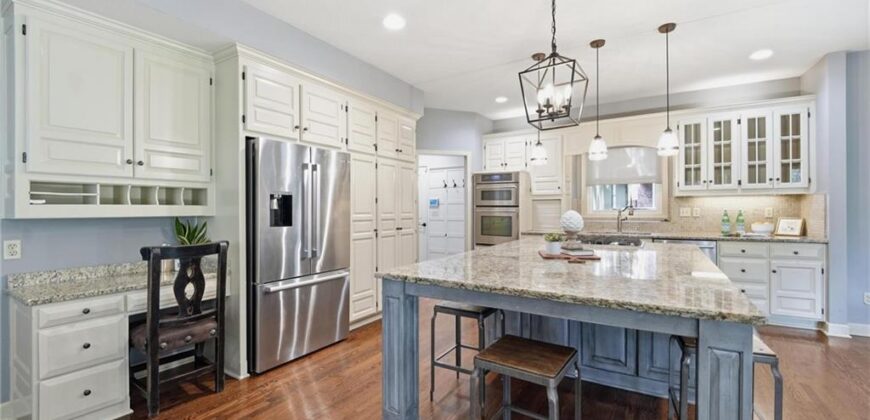 5303 NW 60th Terrace, Kansas City, MO 64151