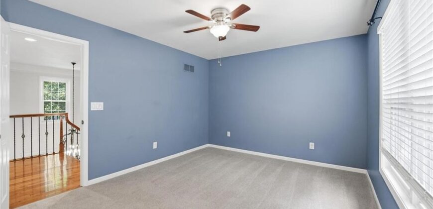 5303 NW 60th Terrace, Kansas City, MO 64151