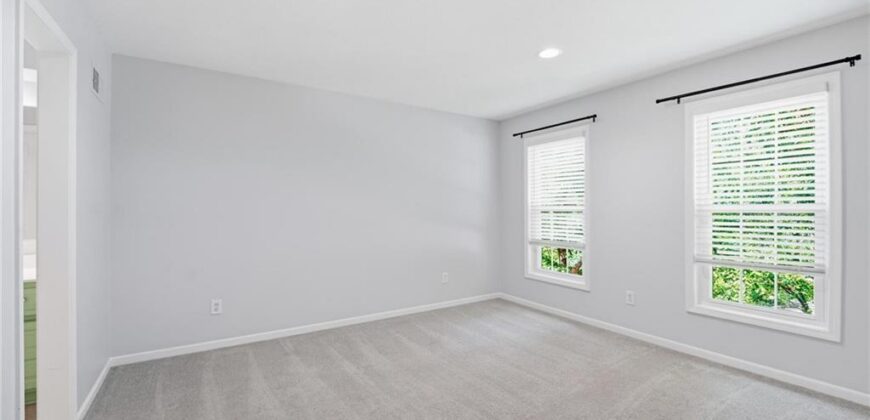 5303 NW 60th Terrace, Kansas City, MO 64151