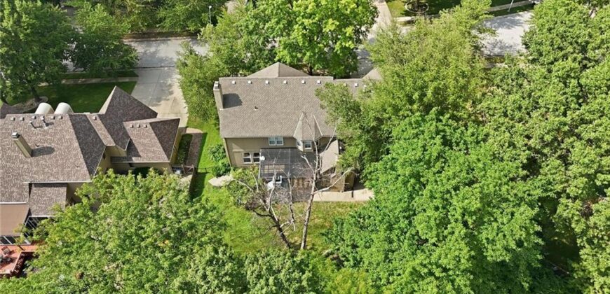 5303 NW 60th Terrace, Kansas City, MO 64151