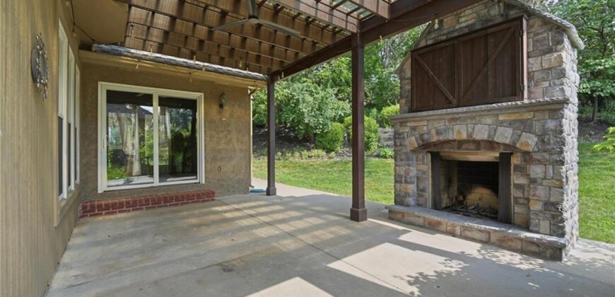 5303 NW 60th Terrace, Kansas City, MO 64151