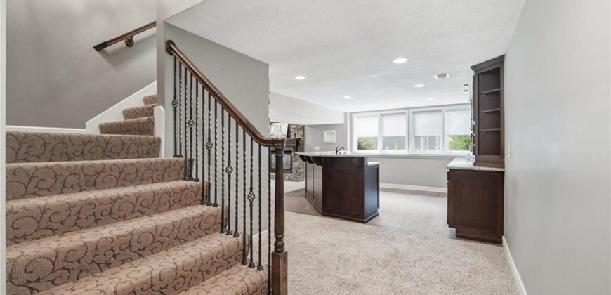 5303 NW 60th Terrace, Kansas City, MO 64151