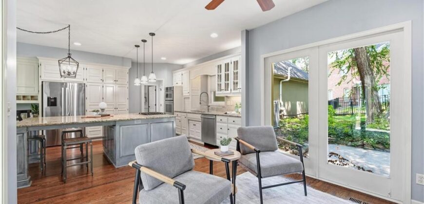 5303 NW 60th Terrace, Kansas City, MO 64151