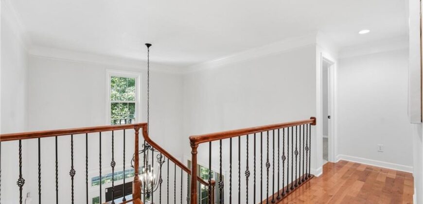 5303 NW 60th Terrace, Kansas City, MO 64151