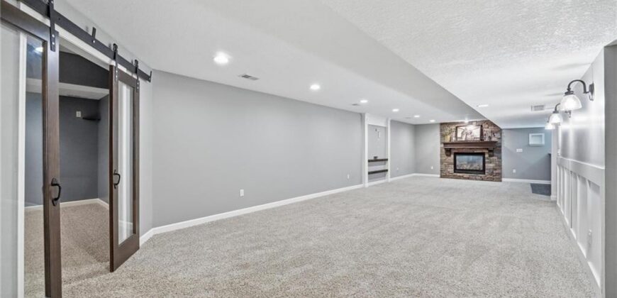 5303 NW 60th Terrace, Kansas City, MO 64151