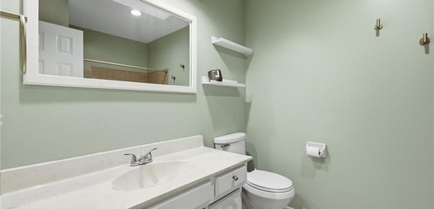 5519 NW Verlin Drive, Kansas City, MO 64152