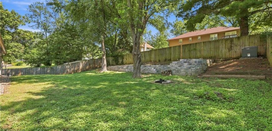 5519 NW Verlin Drive, Kansas City, MO 64152