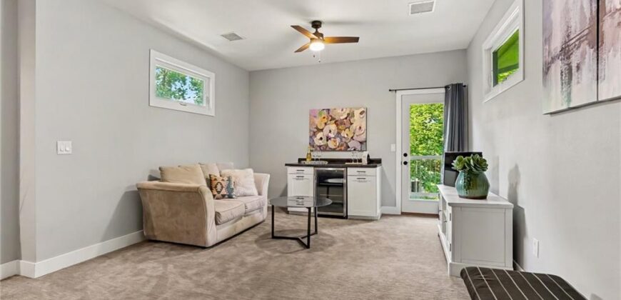 4718 N Mulberry Court, Kansas City, MO 64116