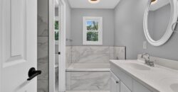 9310 NW 68th Street, Parkville, MO 64152