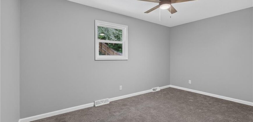 9310 NW 68th Street, Parkville, MO 64152