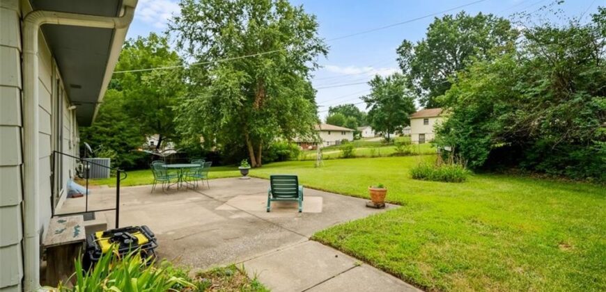 1601 NE 77th Street, Kansas City, MO 64118