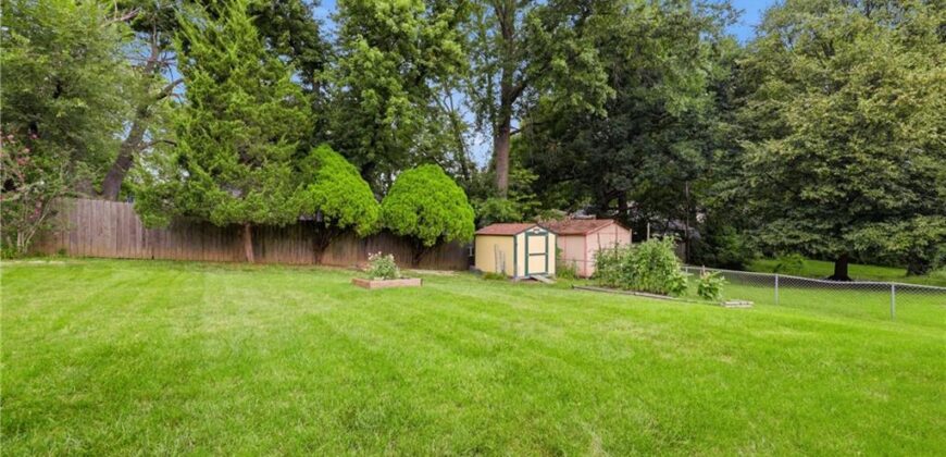 4680 N OLIVE Street, Kansas City, MO 64116