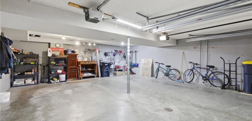 4680 N OLIVE Street, Kansas City, MO 64116
