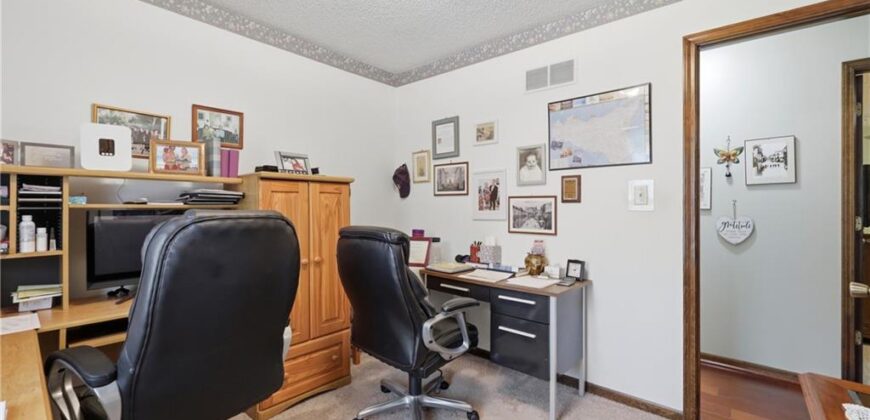 4680 N OLIVE Street, Kansas City, MO 64116