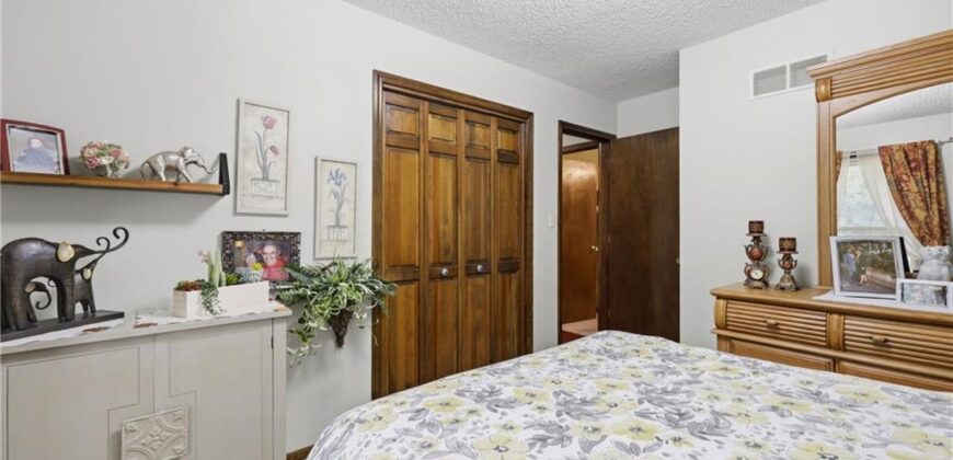 4680 N OLIVE Street, Kansas City, MO 64116