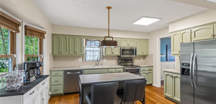 1120 NE 82nd Street, Kansas City, MO 64118