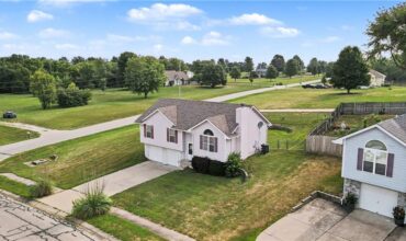 18713 Primrose Street, Smithville, MO 64089