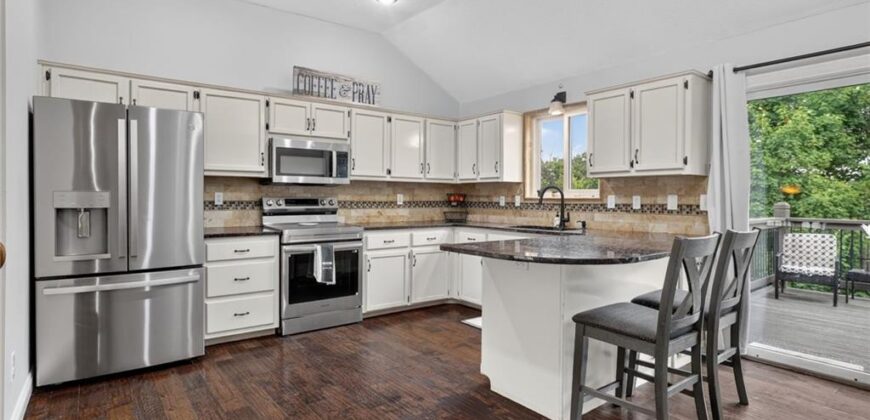 10307 NW 85th Court, Kansas City, MO 64153