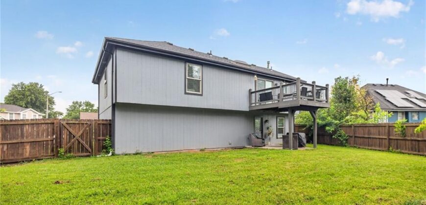 10307 NW 85th Court, Kansas City, MO 64153