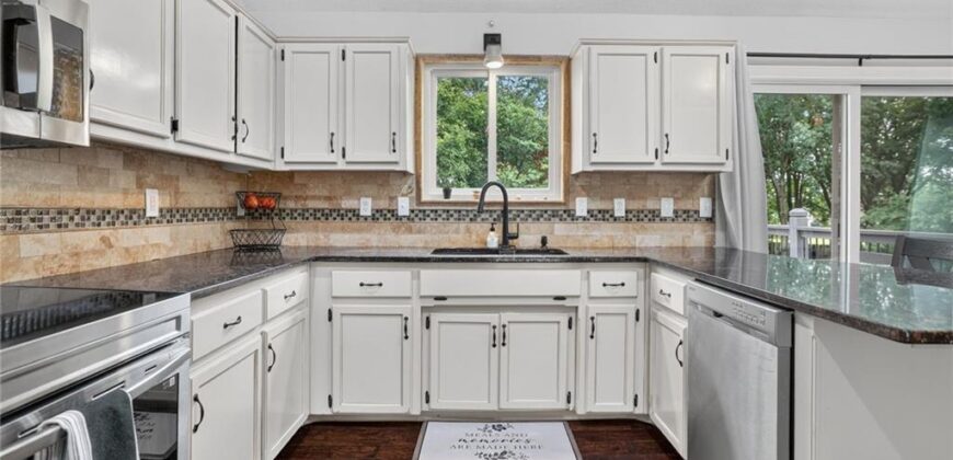 10307 NW 85th Court, Kansas City, MO 64153