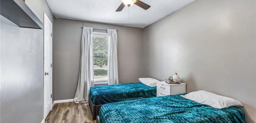 1101 NW 72nd Street, Kansas City, MO 64118