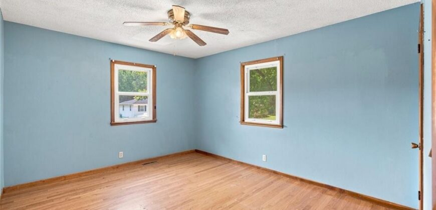 127 Collette Street, Excelsior Springs, MO 64024