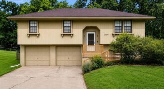 3704 N Woodland Avenue, Kansas City, MO 64116