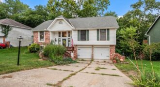 8016 N Garfield Avenue, Kansas City, MO 64118