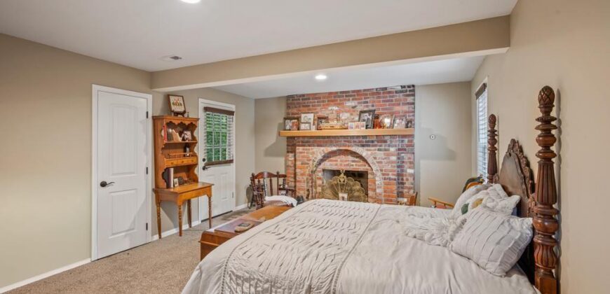 8016 N Garfield Avenue, Kansas City, MO 64118