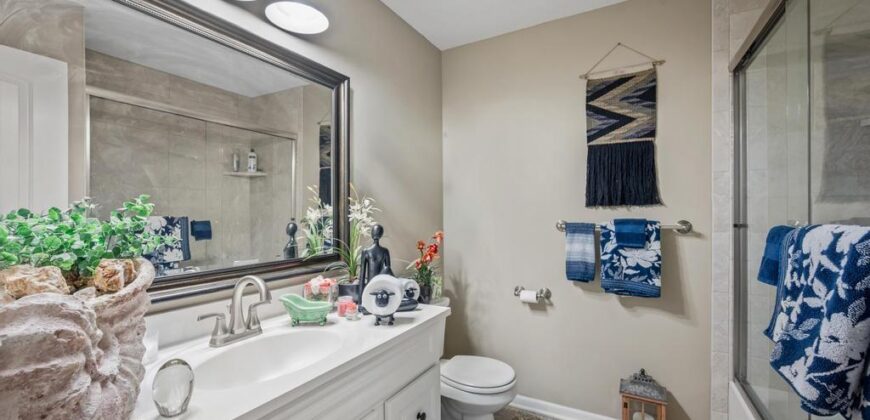 8016 N Garfield Avenue, Kansas City, MO 64118