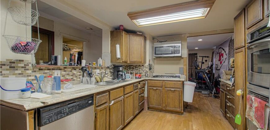 3006 NE Parvin Road, Kansas City, MO 64117