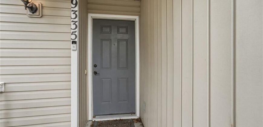9335 N Main Street, Kansas City, MO 64155