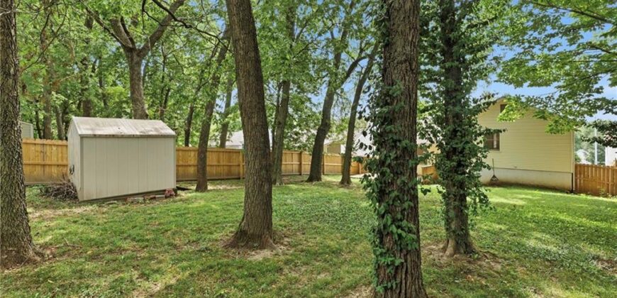 1706 NW 63rd Terrace, Kansas City, MO 64118