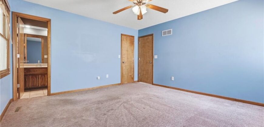 1706 NW 63rd Terrace, Kansas City, MO 64118