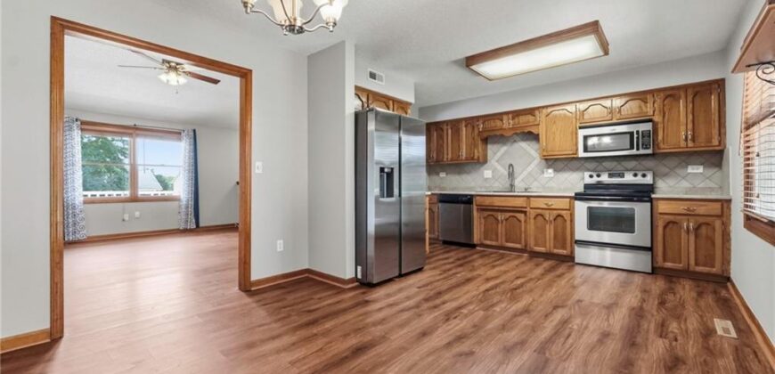 1706 NW 63rd Terrace, Kansas City, MO 64118