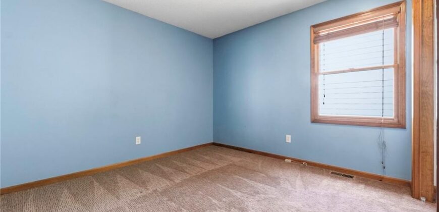 1706 NW 63rd Terrace, Kansas City, MO 64118
