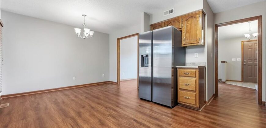 1706 NW 63rd Terrace, Kansas City, MO 64118