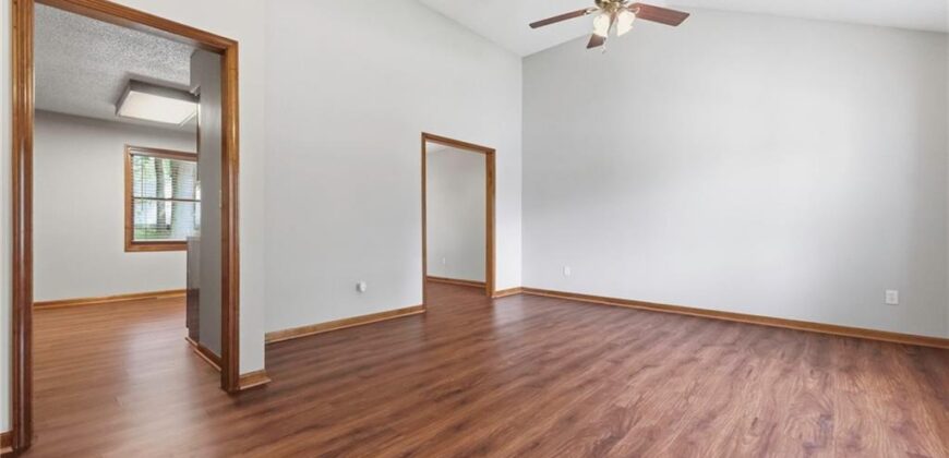 1706 NW 63rd Terrace, Kansas City, MO 64118