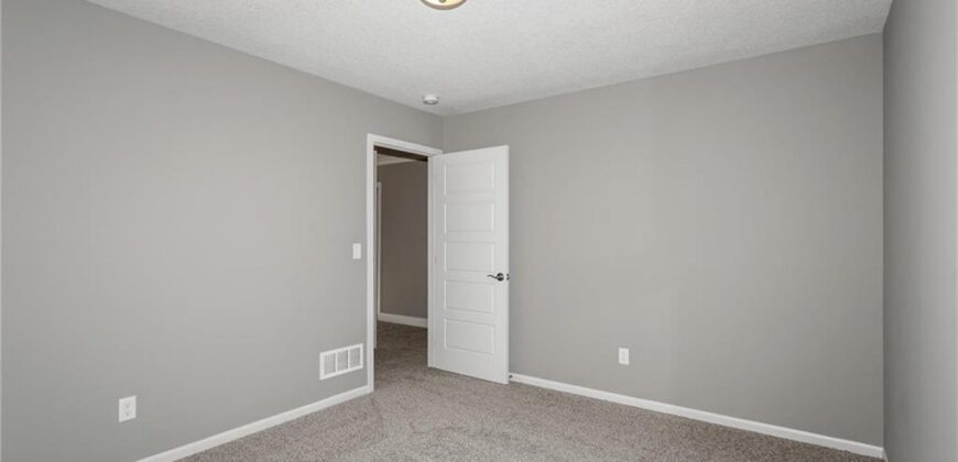 11034 N Corrington Avenue, Kansas City, MO 64156