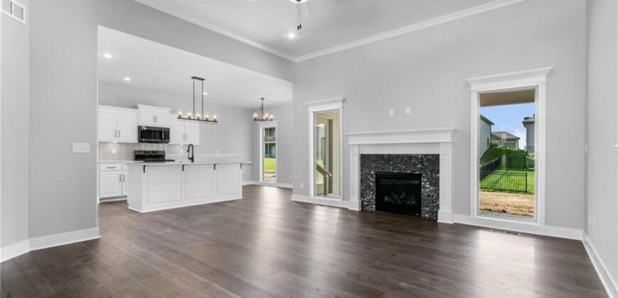11028 N Corrington Avenue, Kansas City, MO 64156
