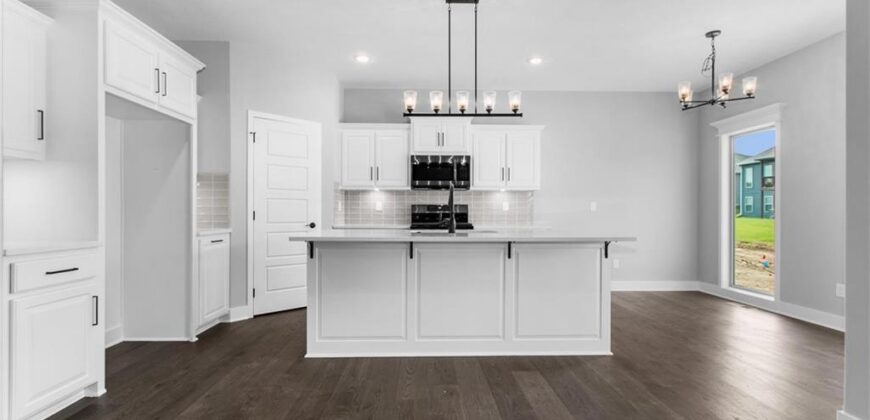 11028 N Corrington Avenue, Kansas City, MO 64156