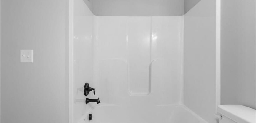 11028 N Corrington Avenue, Kansas City, MO 64156